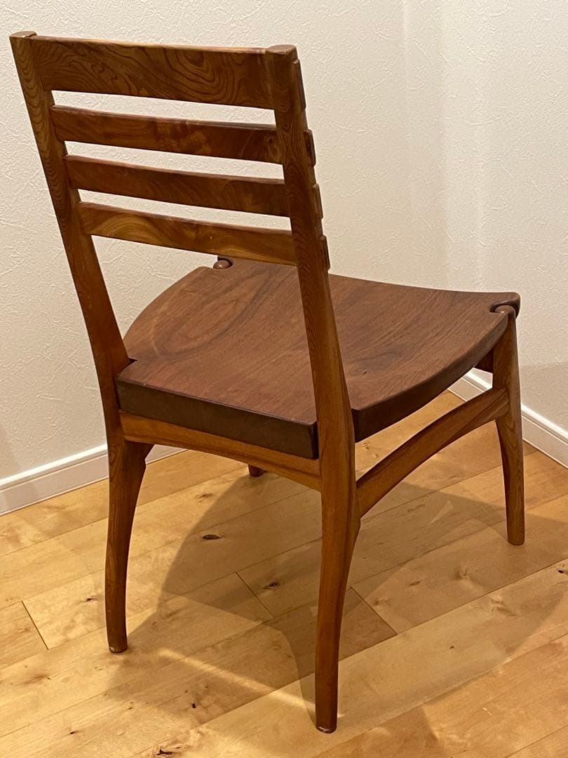 木製　モダンチェア