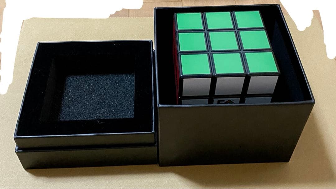 「箱付」ルービックキューブ 50周年記念 / メダル 2オンス 純銀製