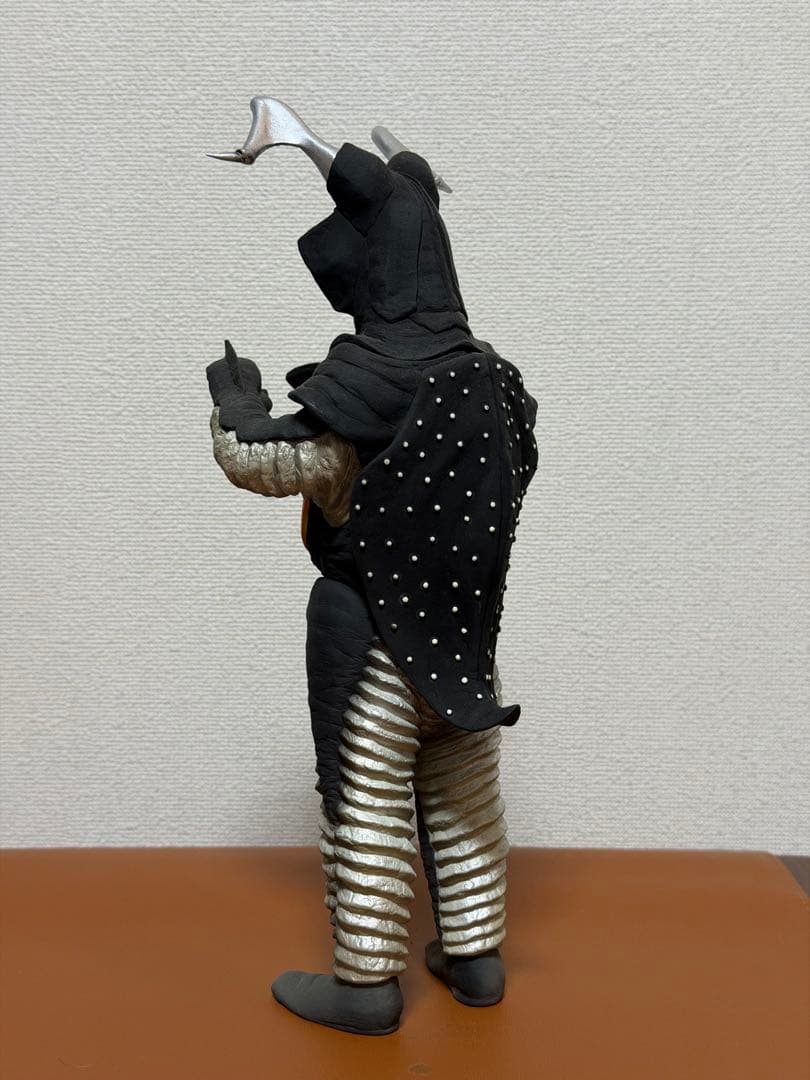 1/6特撮シリーズ ウルトラマン 宇宙恐竜 ゼットン 塗装済み完成品フィギュア