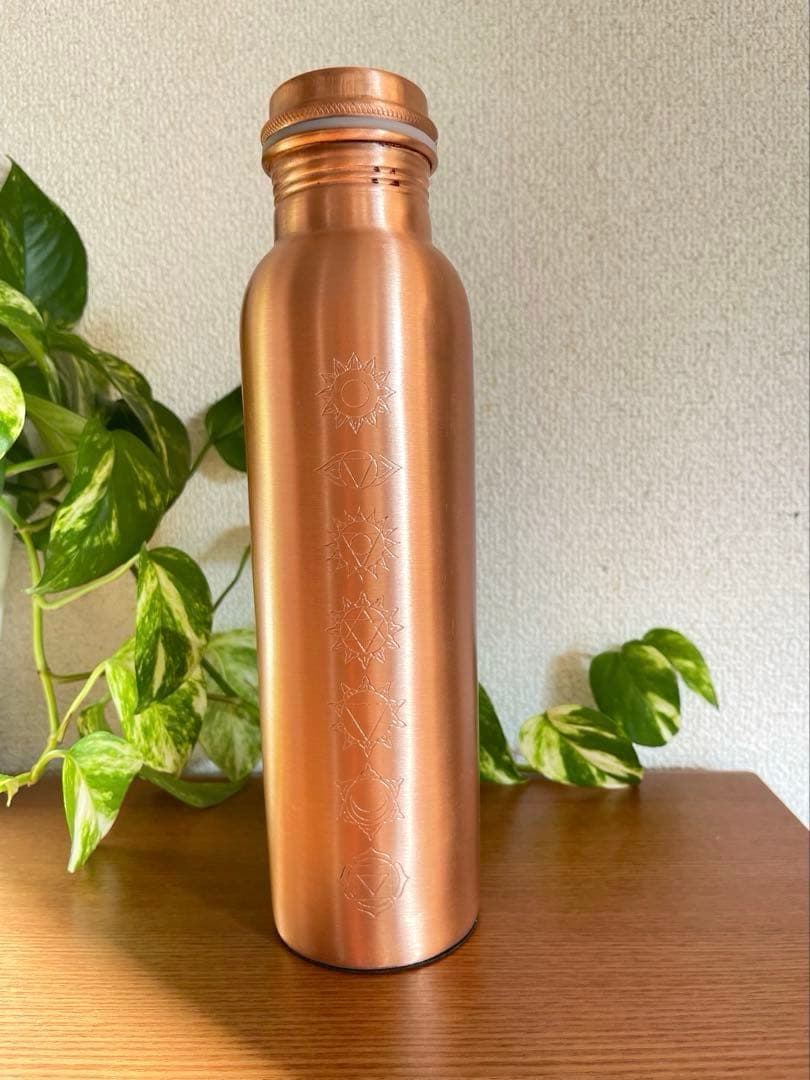 純銅ウォーターボトル 100%銅製 アーユルヴェーダ 健康水 抗菌作用