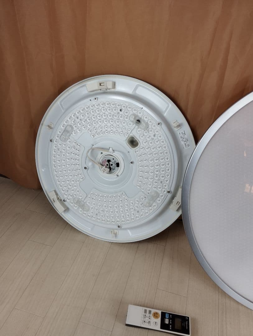 ②Panasonic　LEDシーリングライトHH-JCC0842A