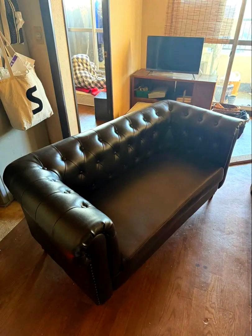 チェスターフィールド2人掛けソファ引取限定IKEAのソファ無料で差し上げます‼️