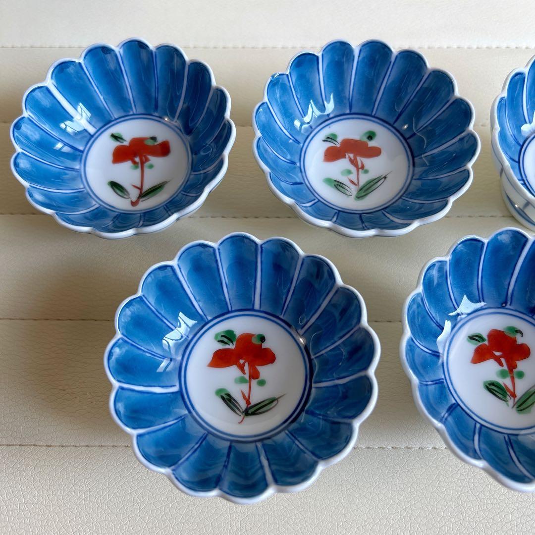 九谷焼　高台小鉢揃　５枚セット　菊割鉢　輪花鉢　赤絵　染付　足付き　小付　色絵
