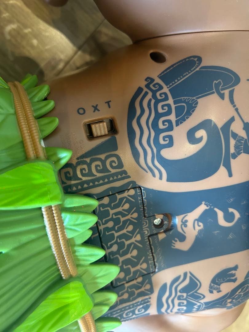 値下しました。レア　巨大　マウイ フィギュア 約40cm モアナ