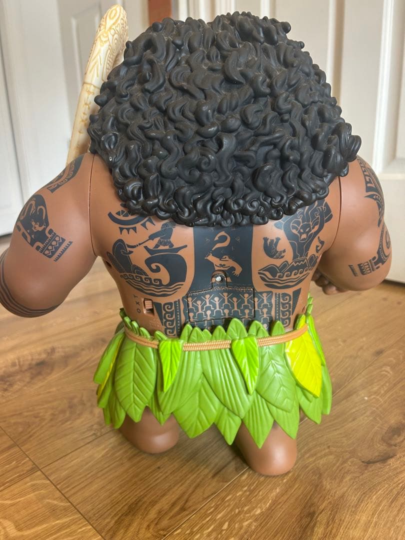 値下しました。レア　巨大　マウイ フィギュア 約40cm モアナ