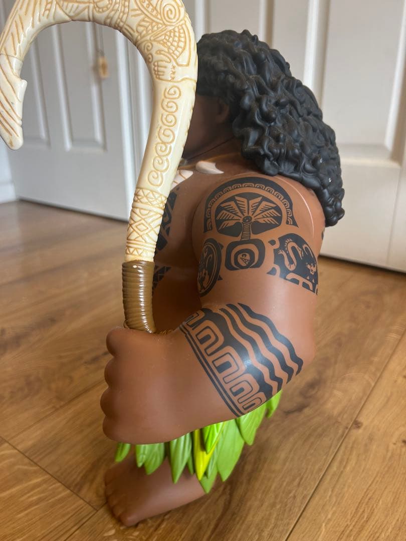 値下しました。レア　巨大　マウイ フィギュア 約40cm モアナ