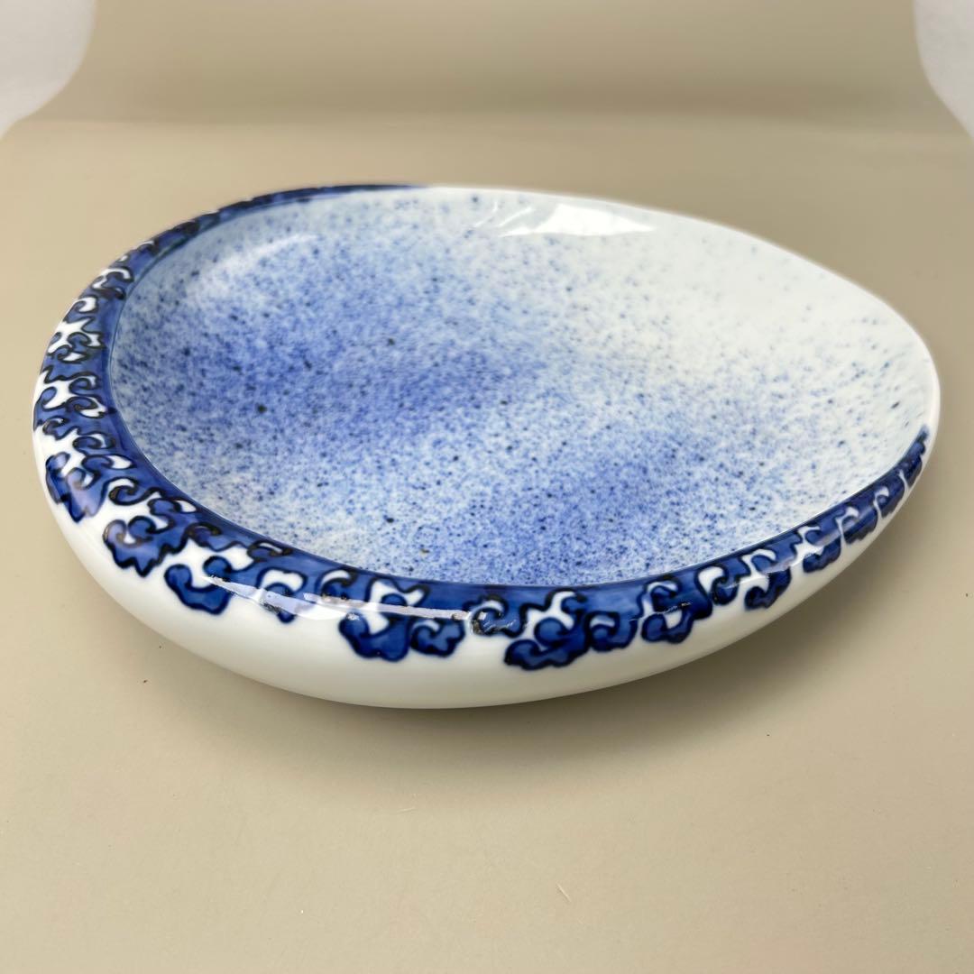 A059古染付 鰒盛付 淡幽造 五山窯 青白い陶器のボウル 木箱付き