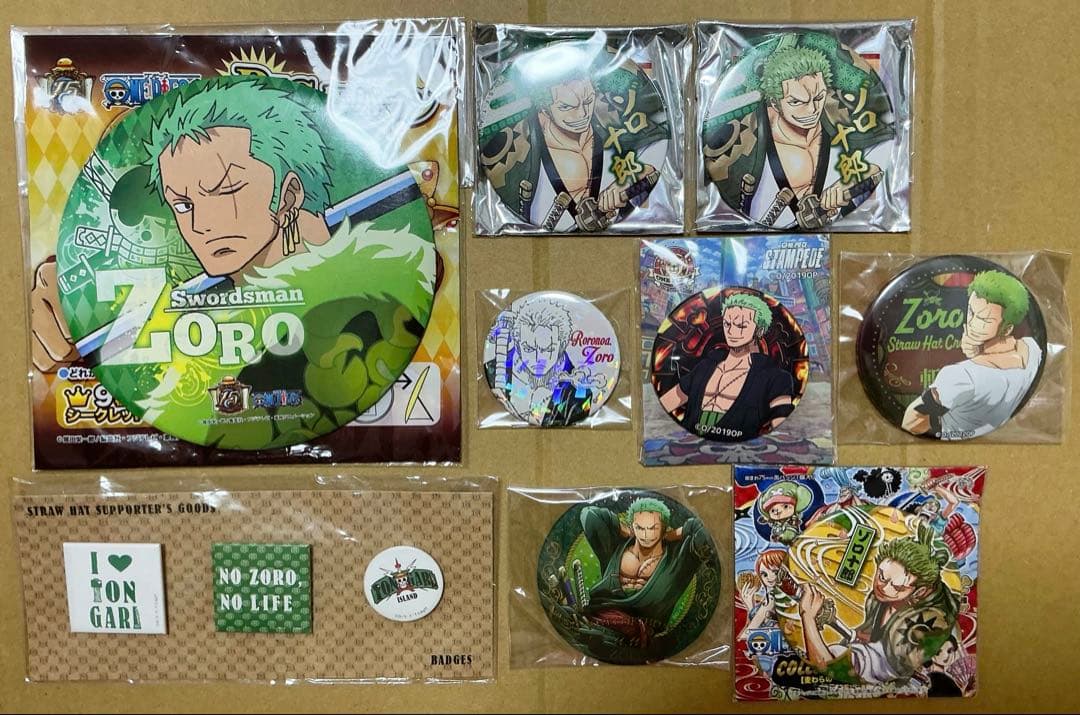 9点 ONE PIECE ワンピースタワー 缶バッジ ゾロ 受注限定 韓国限定