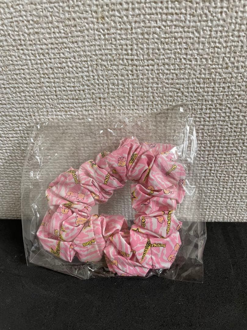 SuGグッズ確認用3　ポーチ・シュシュ・ペンケース・パスケース