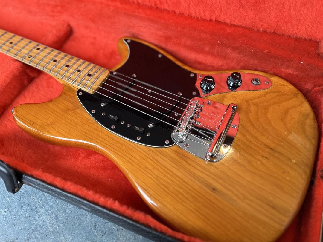 Fender USA Mustang 1977 - ナチュラル - メルカリ
