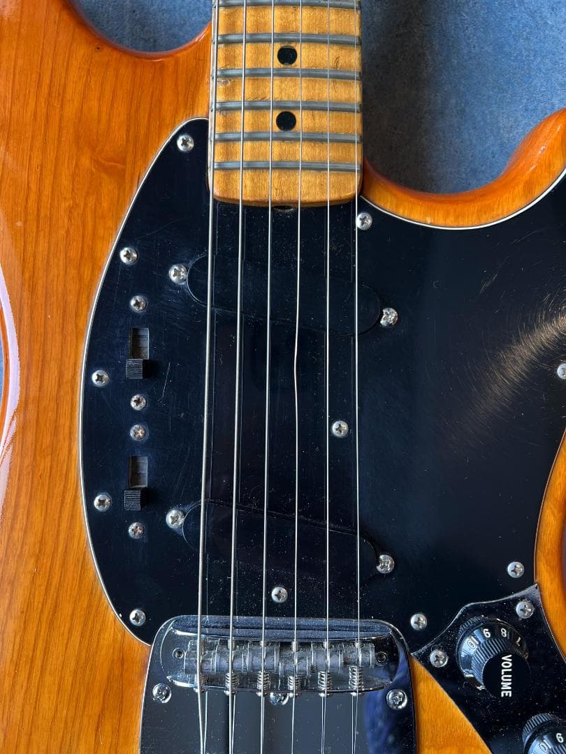 Fender USA Mustang 1977 - ナチュラル - メルカリ