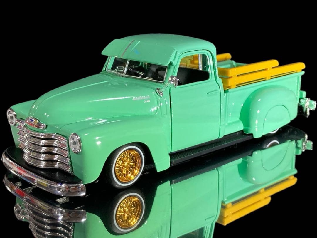 マイスト《 '50 シボレー 3100 ローライダー *ボム Maisto 》開