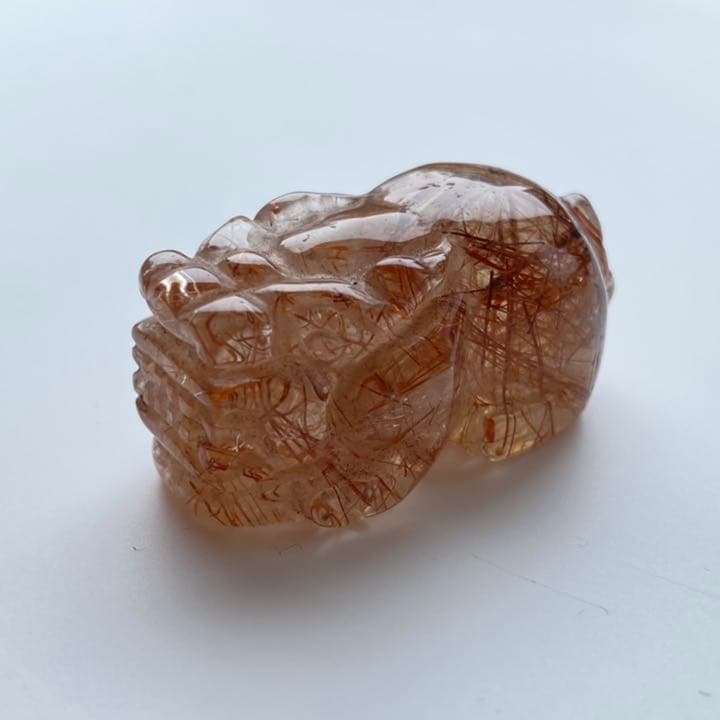 高品質 高透明度 ブラウンルチルクォーツ 貔貅（ひきゅう）天然石 置物
