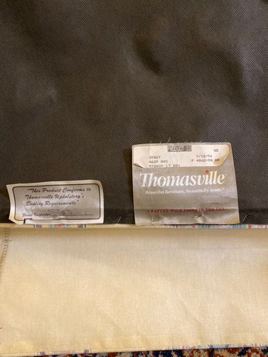 トーマスビル　オットマン　大塚家具