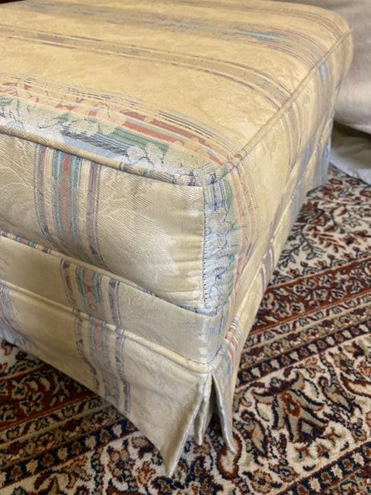 トーマスビル　オットマン　大塚家具