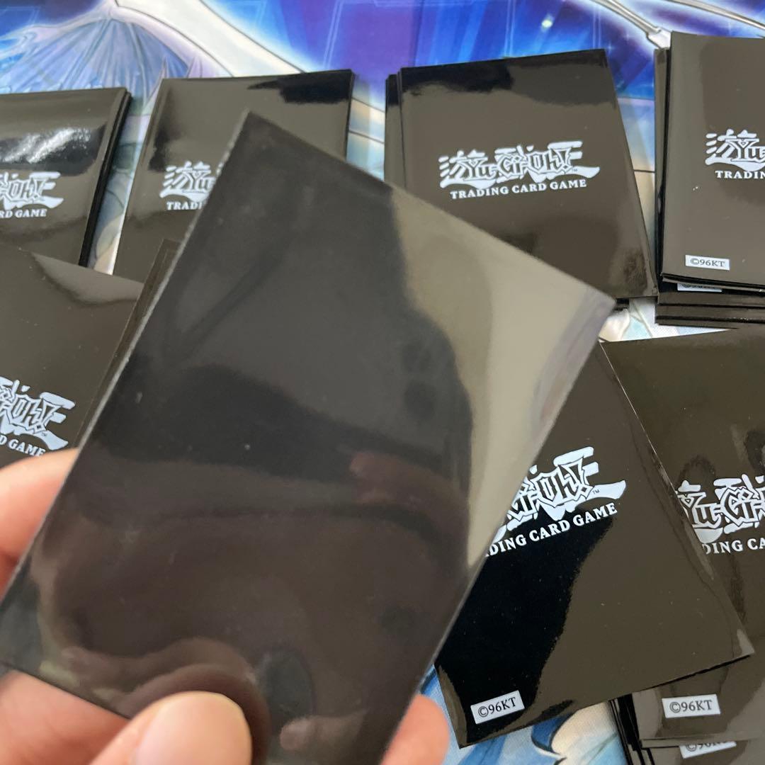 遊戯王 海外版 初期ロゴスリーブ ブラック 70枚セット - メルカリ