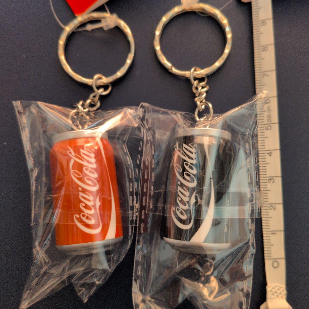 コカ・コーラ キーホルダー 2点セット - メルカリ