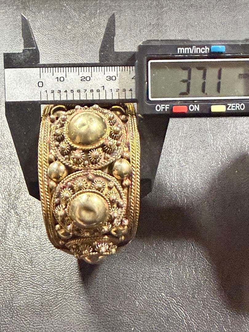 ヴィンテージ装飾スターリングシルバーバングル 66.95g