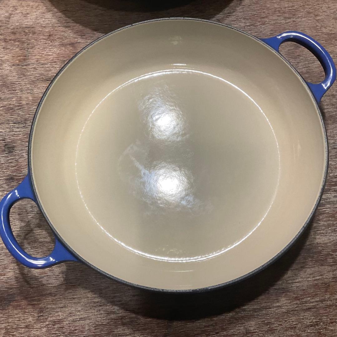 美品！ル・クルーゼ シグニチャー ビュッフェ・キャセロール 26cm