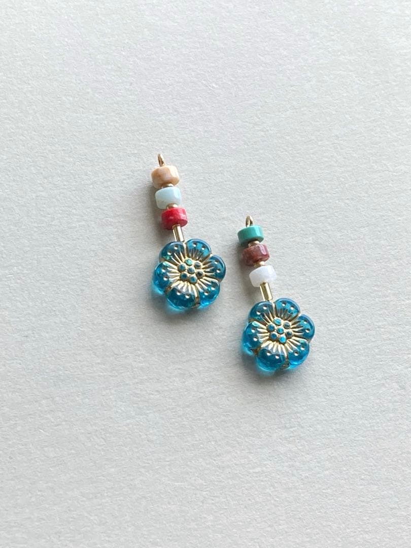 no.0040 カラフルなジャスパーとプラム