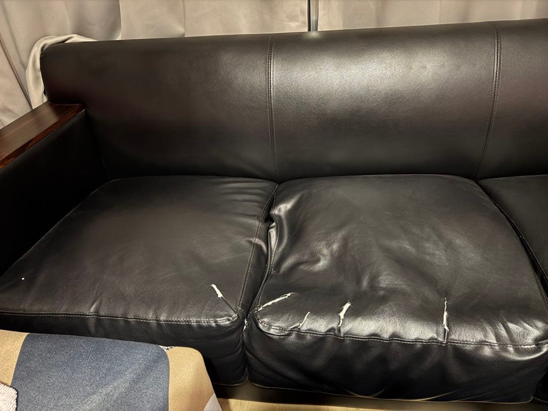 三人掛けソファー