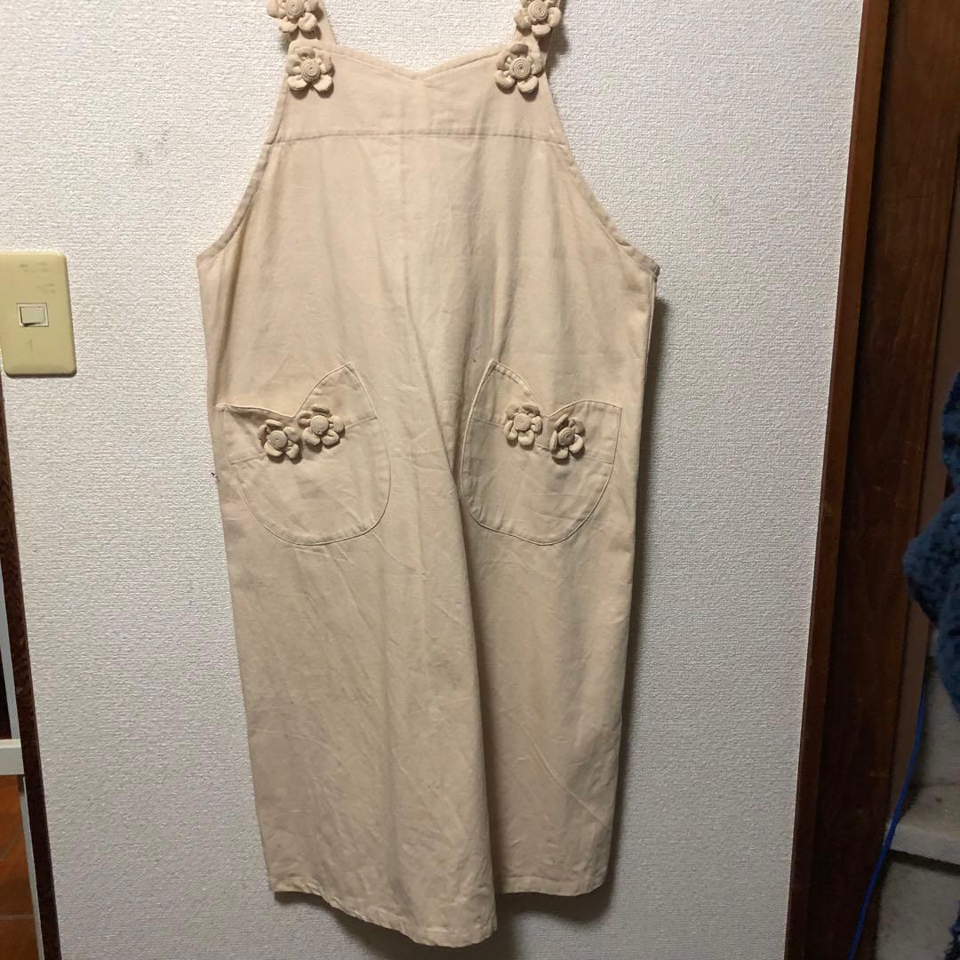 お値下げ中/花びら付きエプロン　生成り