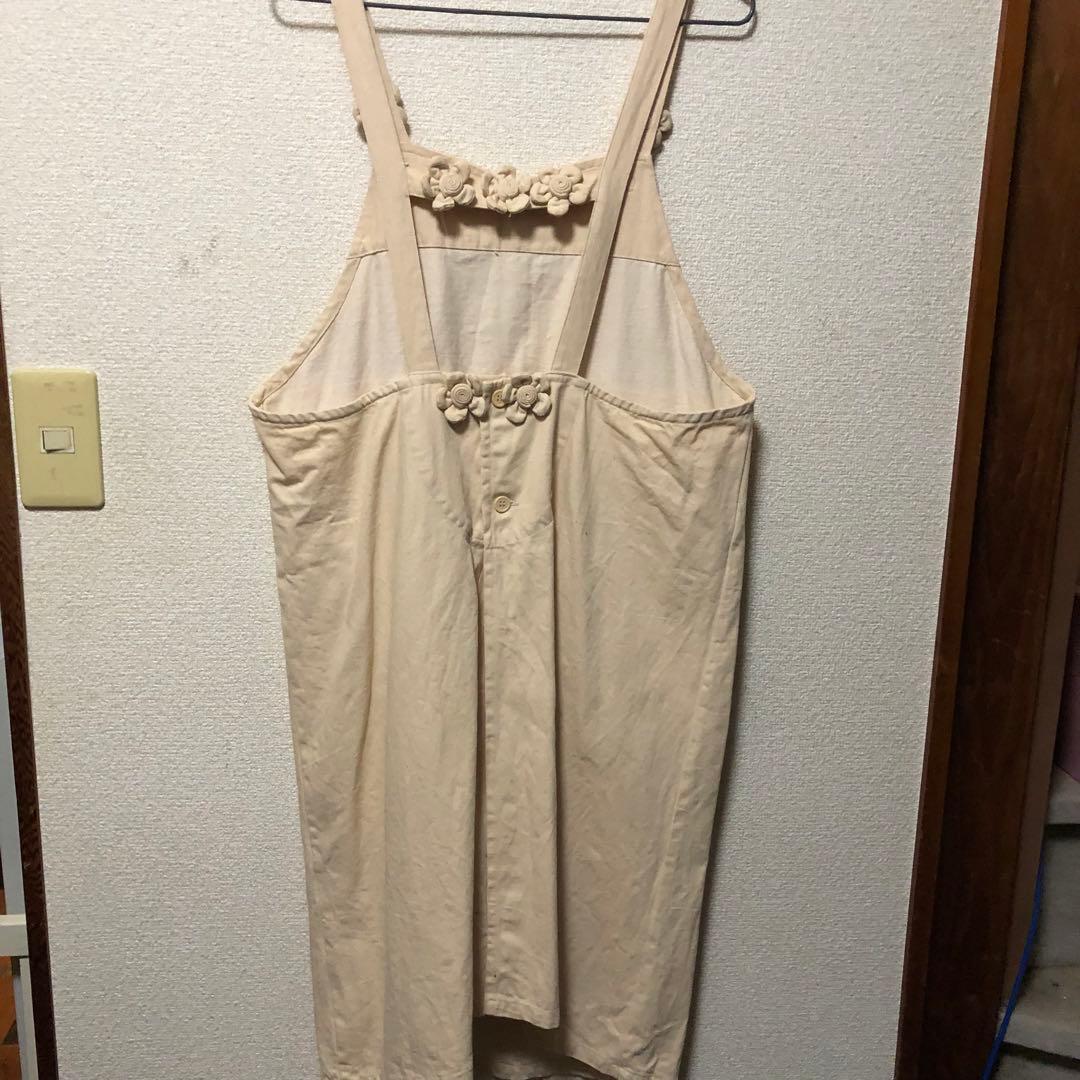 お値下げ中/花びら付きエプロン　生成り