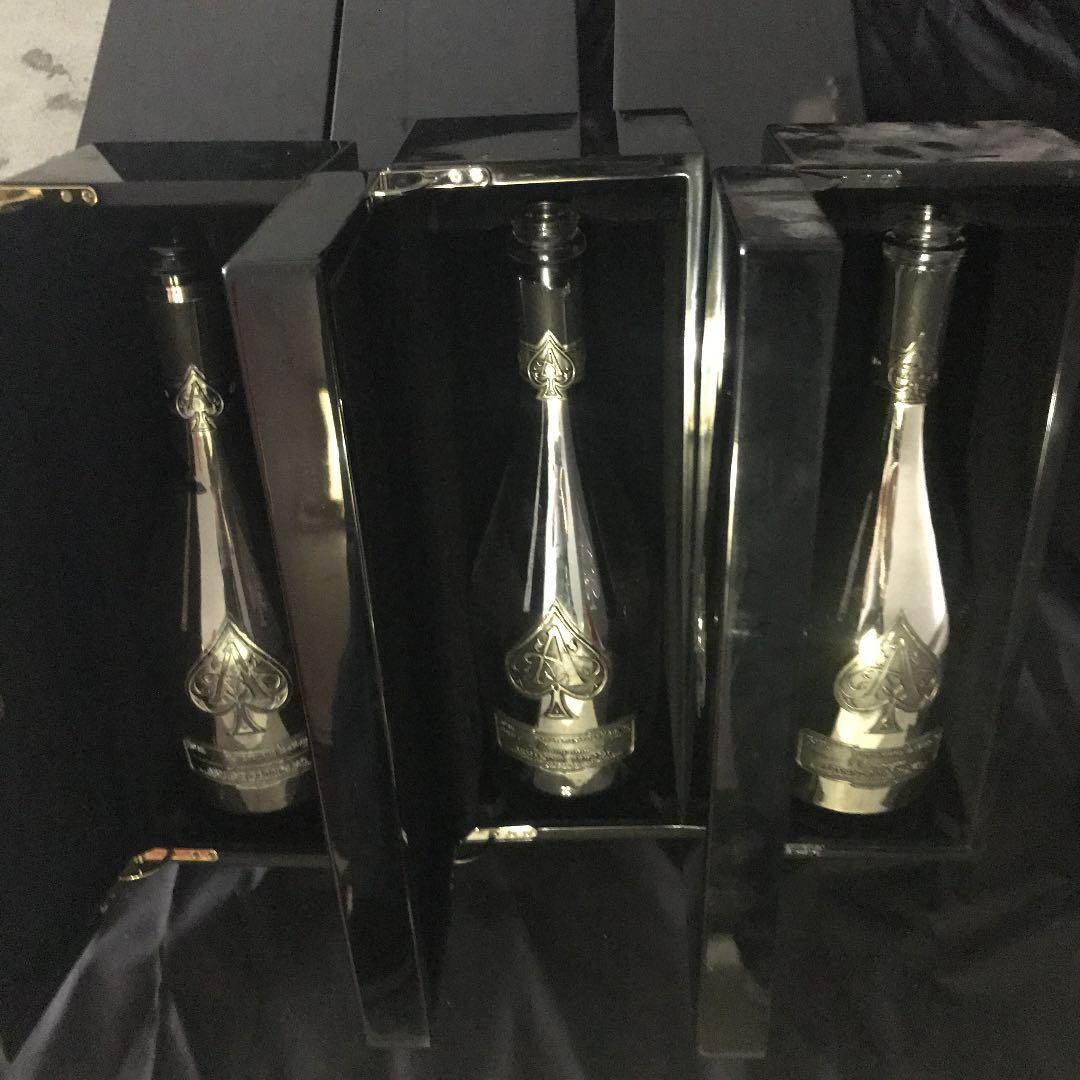 アルマンドとドンペリゴールドから瓶と箱セット