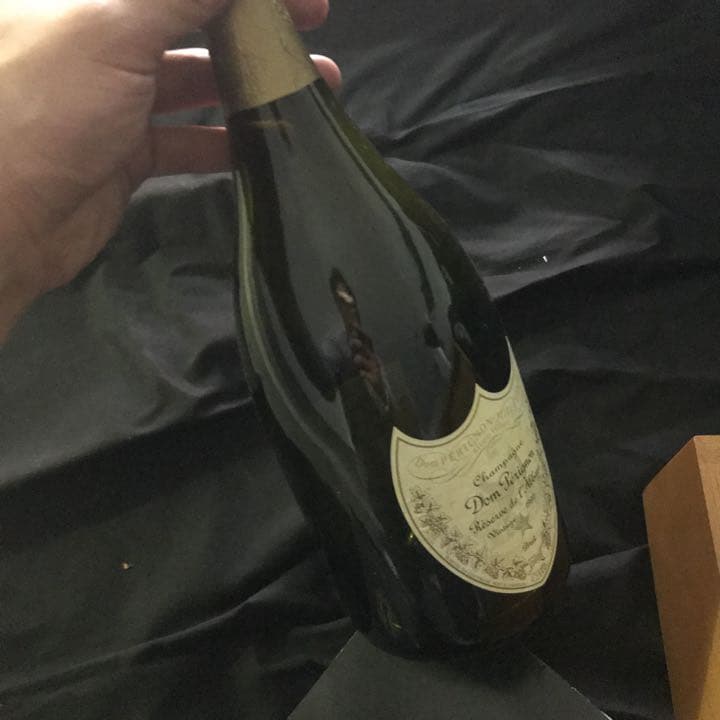 アルマンドとドンペリゴールドから瓶と箱セット