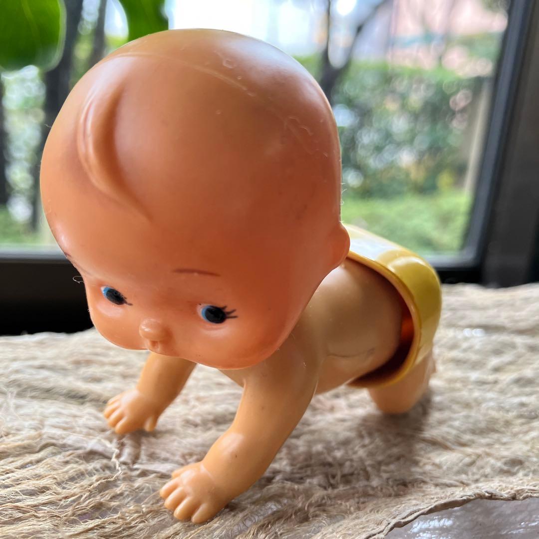 TOMY ハイハイ 赤ちゃん 昭和レトロ ゼンマイ仕掛け トコトコ人形
