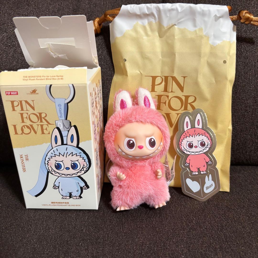 シークレット】 ❤︎ ハート ラブブ イニシャル PIN FOR LOVE - メルカリ