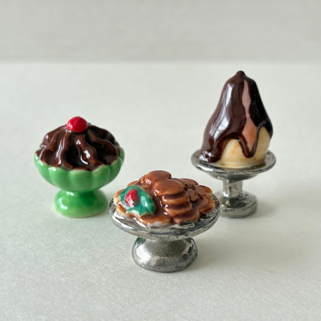 チョコレートにまつわるフェーヴシリーズ　　フランス雑貨　ミニチュア　陶器