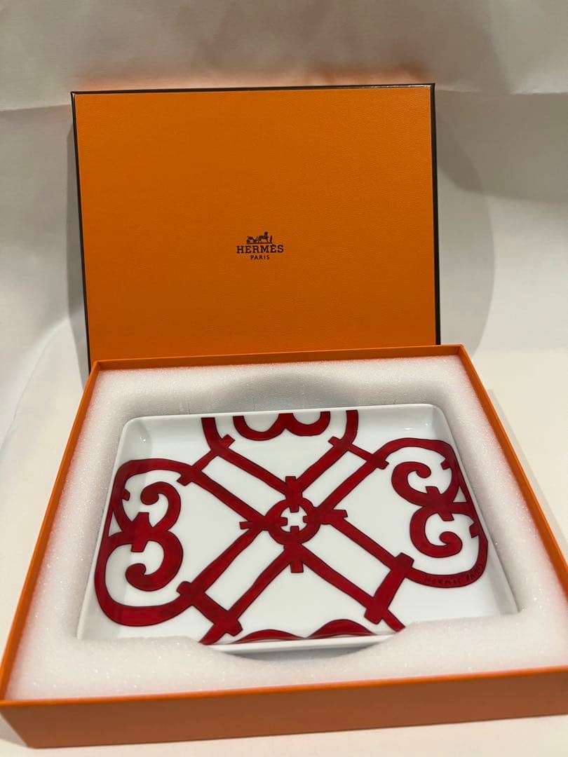 【新品未使用】エルメス　ガダルキヴィール角皿