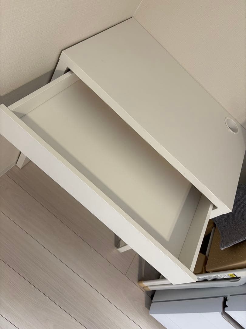 イケア デスク ミッケ ホワイト