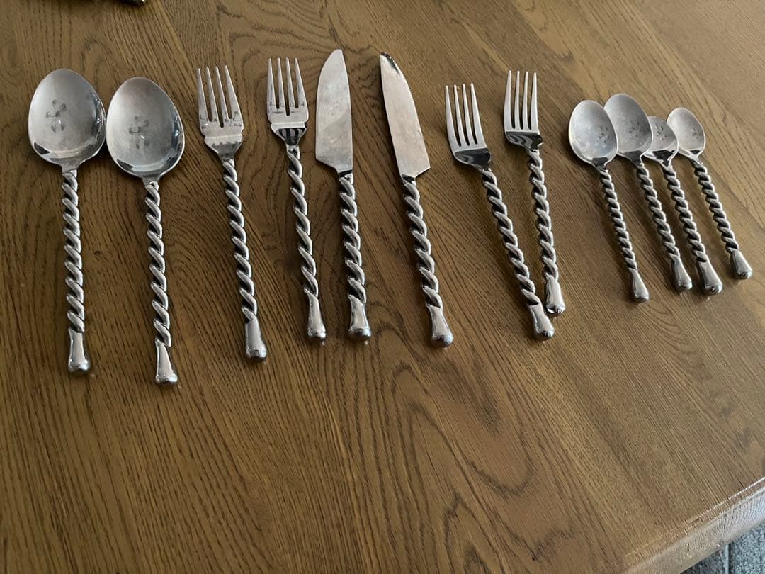シルバーツイストデザイン カトラリーセット 12点　ステンレス