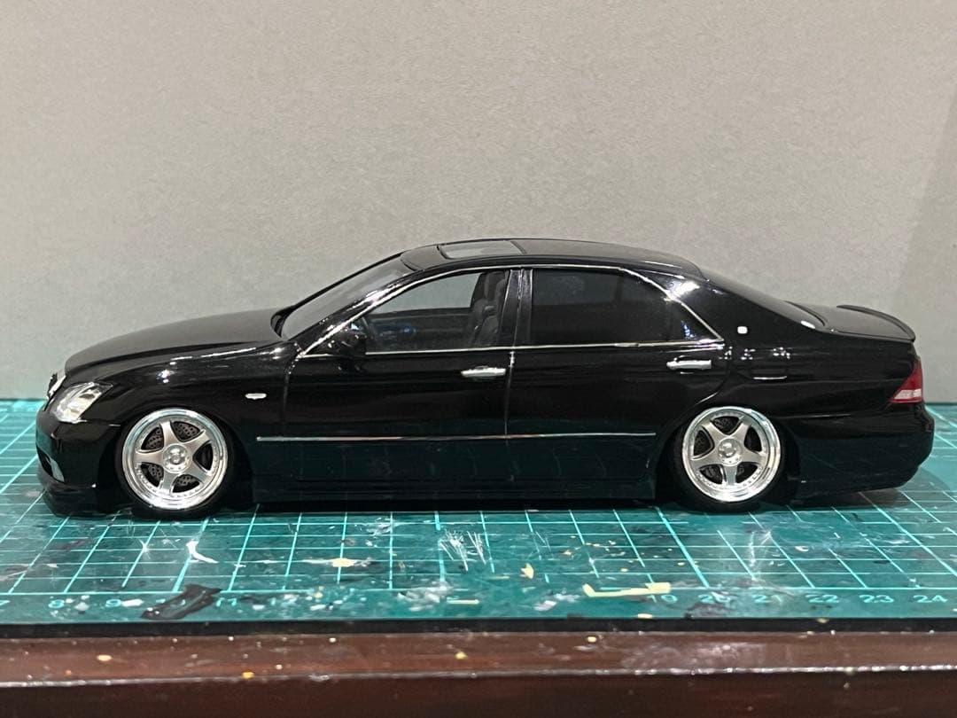 アオシマ 1/24 18クラウン アスリート 完成品 - メルカリ