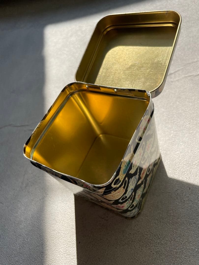 【送料無料】90年代Whittardお盆＆紅茶空き缶セット