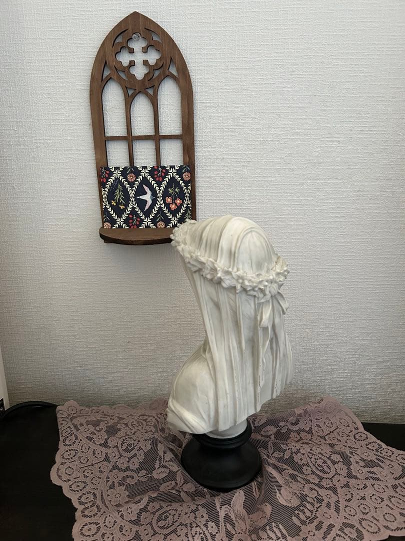 【楽天で現在71,500円】ベールを被った女性 ラファエロ・モンティ作再現 胸像