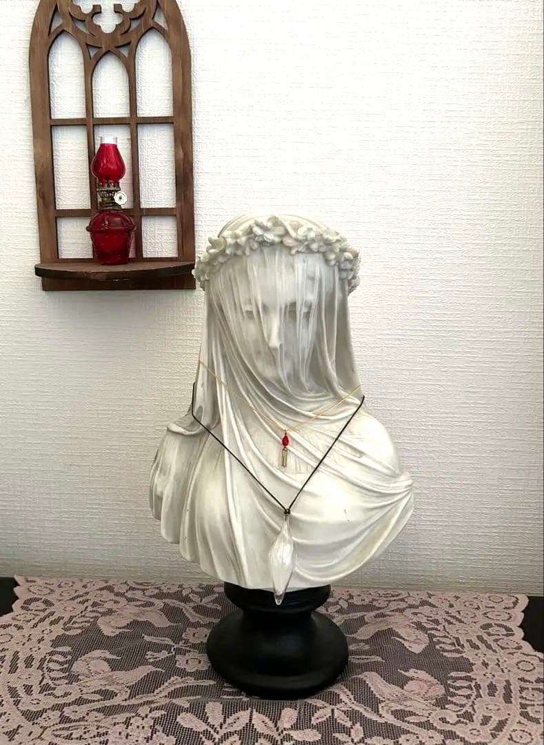 【楽天で現在71,500円】ベールを被った女性 ラファエロ・モンティ作再現 胸像
