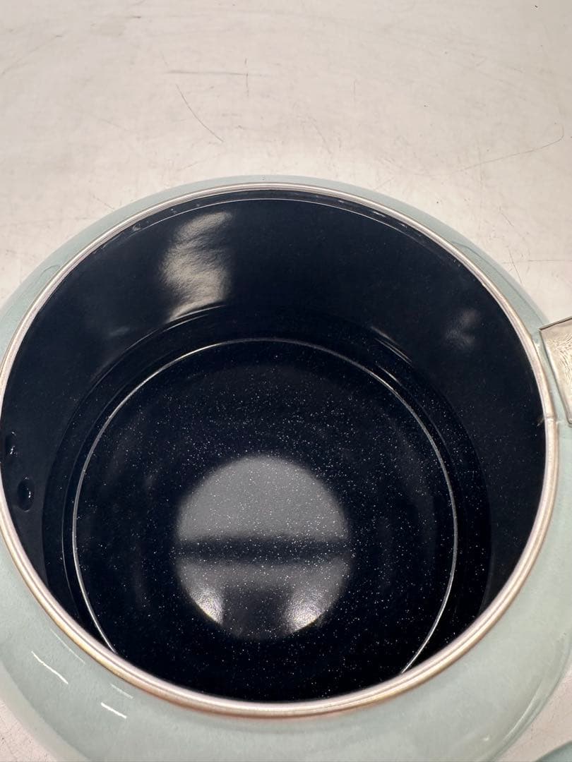 ル・クルーゼ　 笛吹デミケトル＆マグカップ2個セット　(シーソルト) USモデル