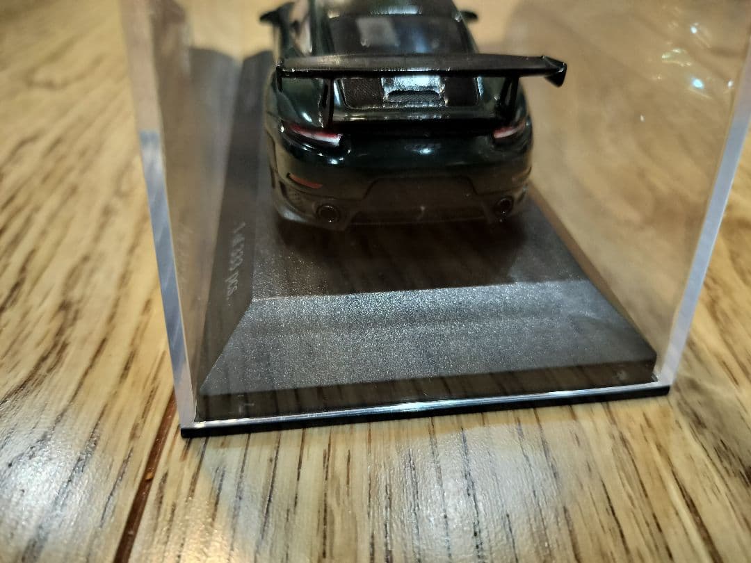 ミニチャンプス Porsche 911 GT2RS