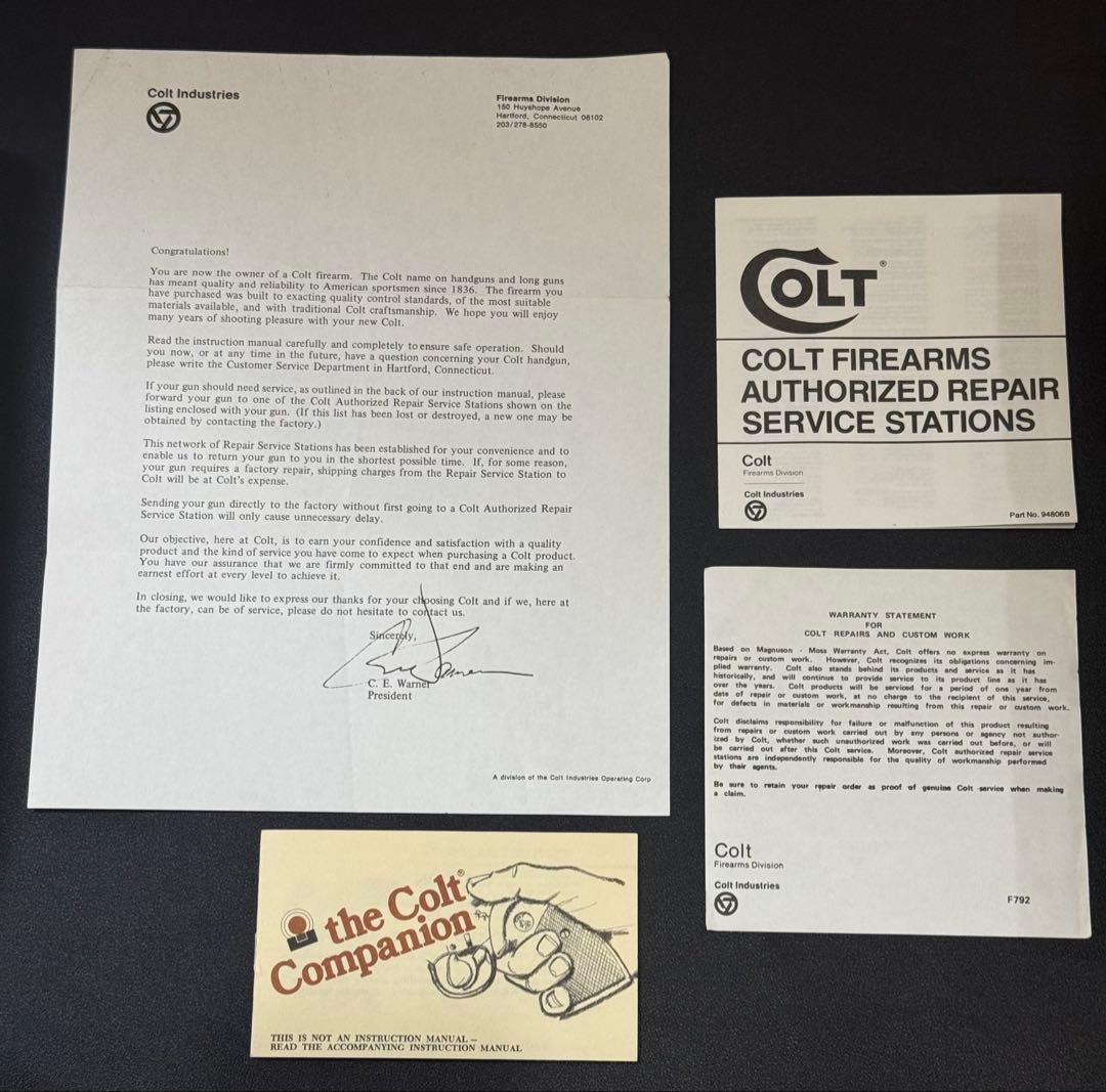 実物】コルト社純正 パイソン 3rd 前期 空箱・木製グリップ スクリュー