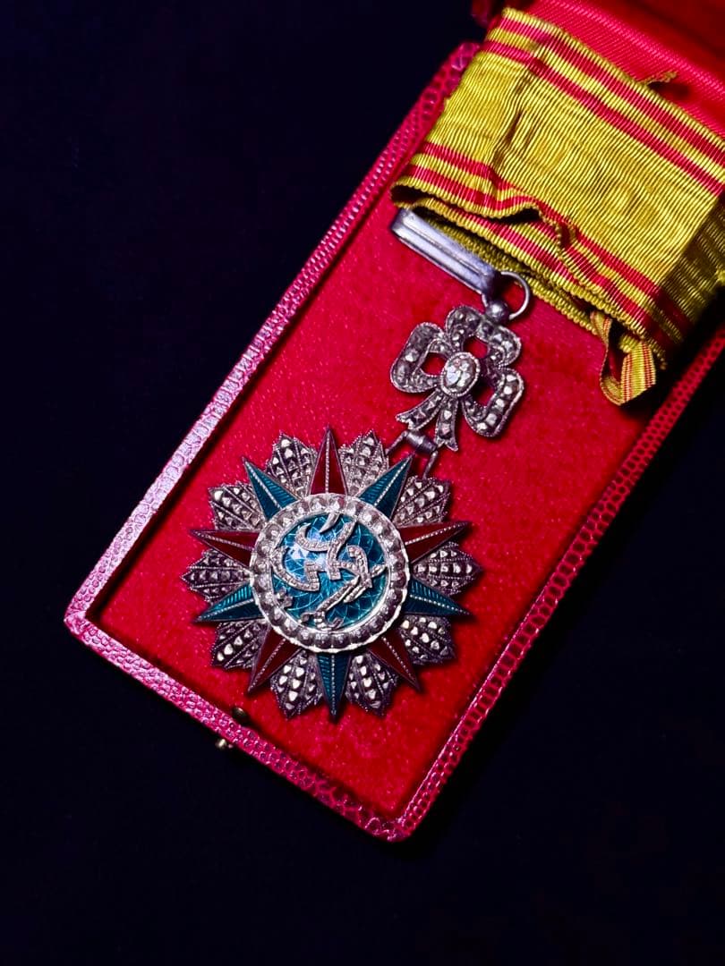 Tunisia 光栄勲章 フランス製 勲三等 銀製 60g+ 勲章 メダル 徽章