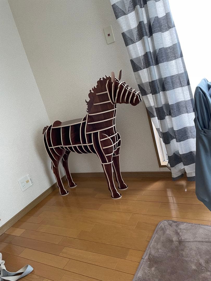 大きな馬形のラック　オブジェクトCDラック 書棚CD収納ラック本棚木製インテリア