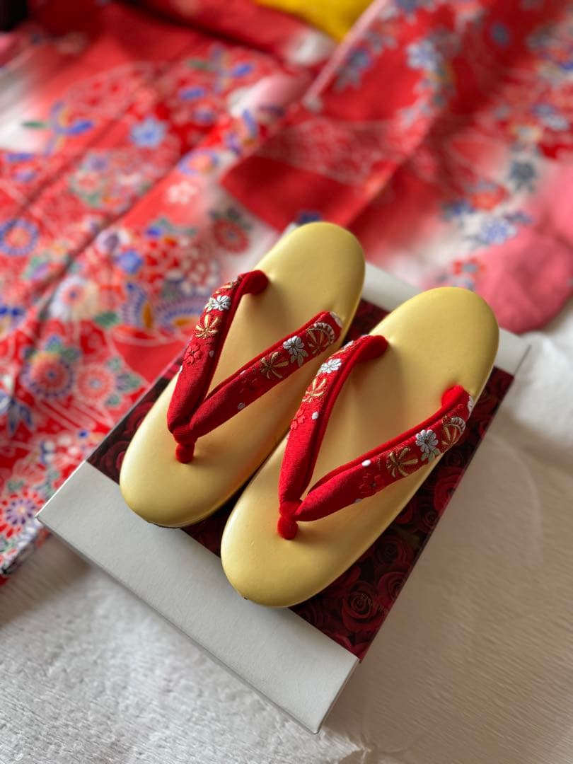 七五三に★逸品　正絹紅型小鳥と吉祥文　七歳着物、帯のセット