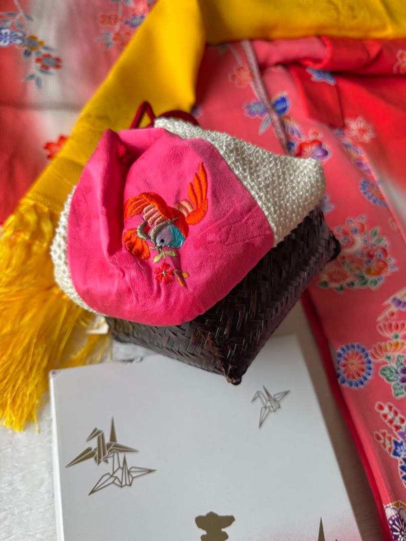 七五三に★逸品　正絹紅型小鳥と吉祥文　七歳着物、帯のセット
