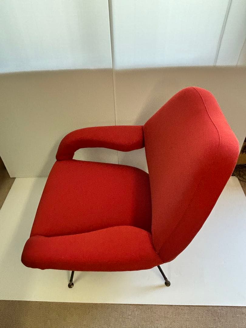 ガストーネ・リナルディ　ポルトローナ・フラウの「Du 55」アームチェア