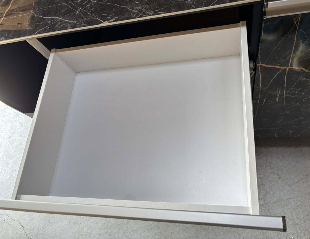 大人気 ブラック セラミック天板140キッチンカウンター 幅140cm Used