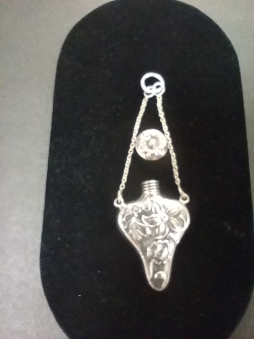 ピルケース&香水入れ