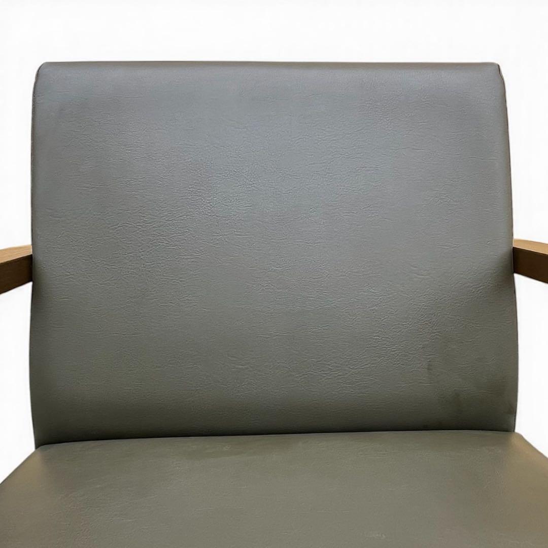 飛騨産業 HIDA キツツキ　アームチェア ロビーチェア 肘付き リビングチェア